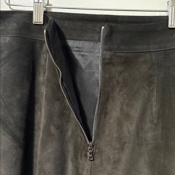 Judith & Charles Black Suede Lined Mini Skirt - Picture 7 of 8
